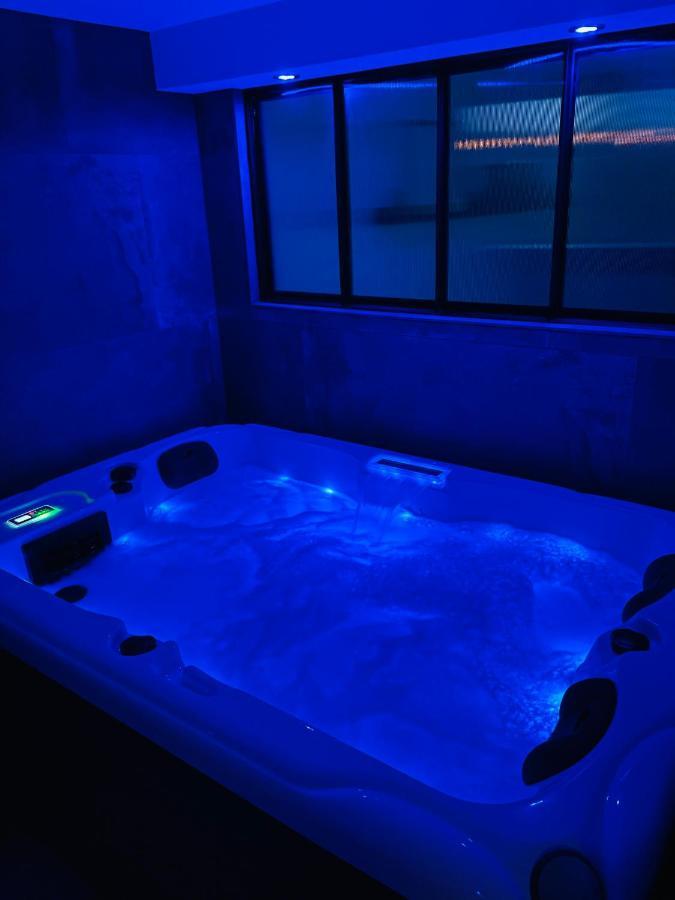 Spa & Vue Mer - Les O De Bandol Esterno foto